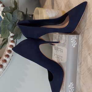NWT Aldo Cassedy navy blue suede heels